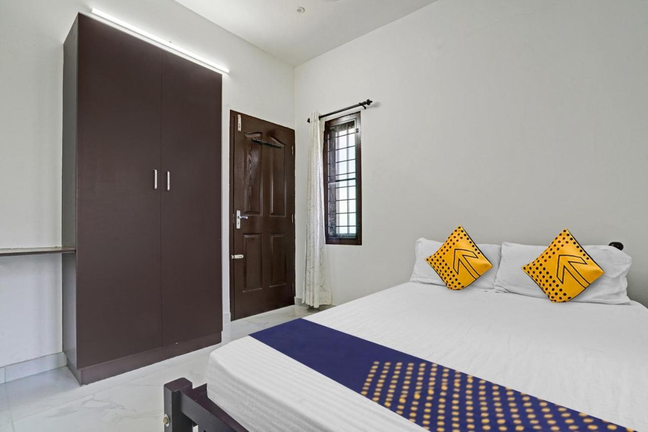 Spot On Blissful Villa Kochi Bagian luar foto