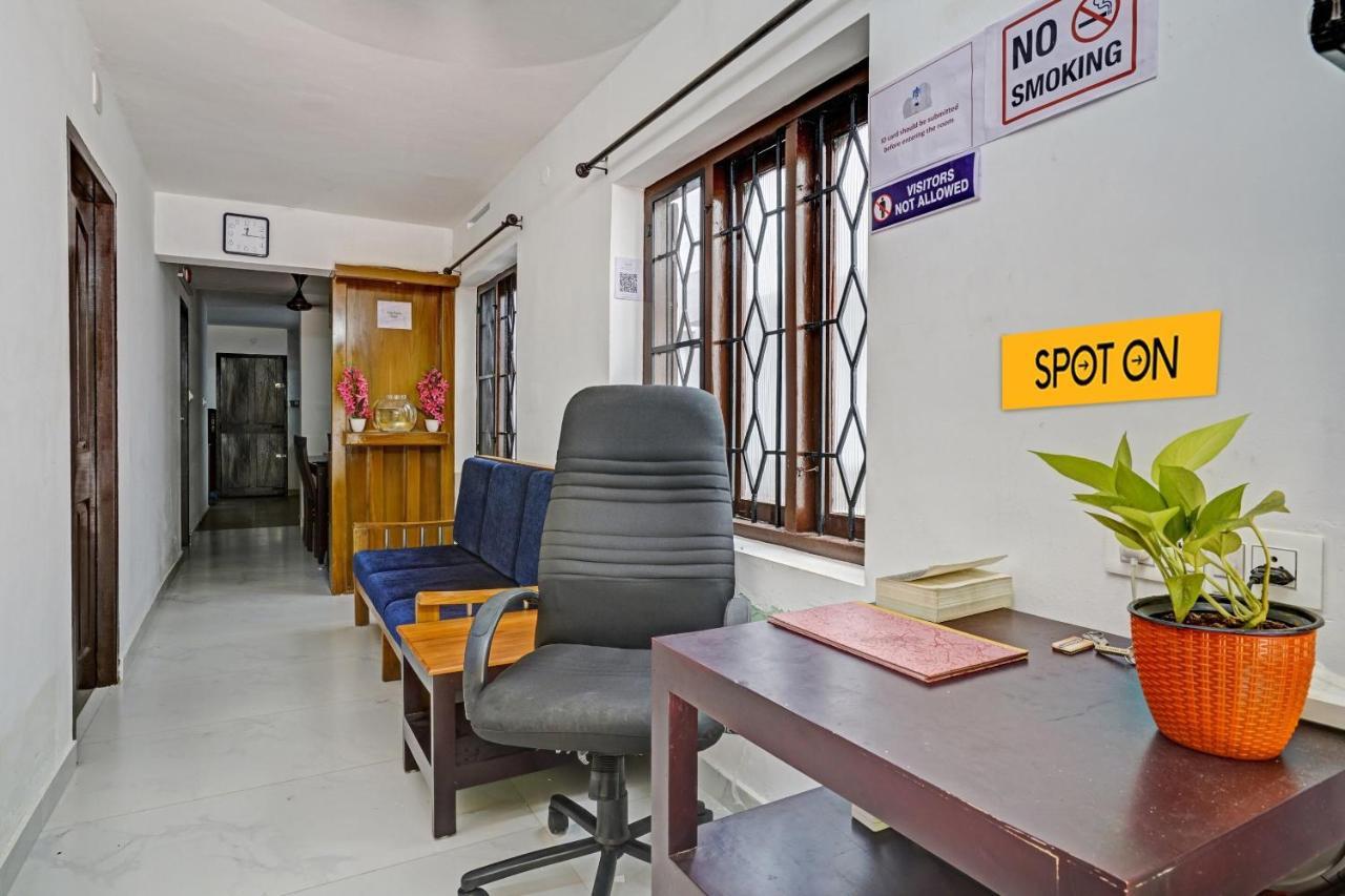 Spot On Blissful Villa Kochi Bagian luar foto